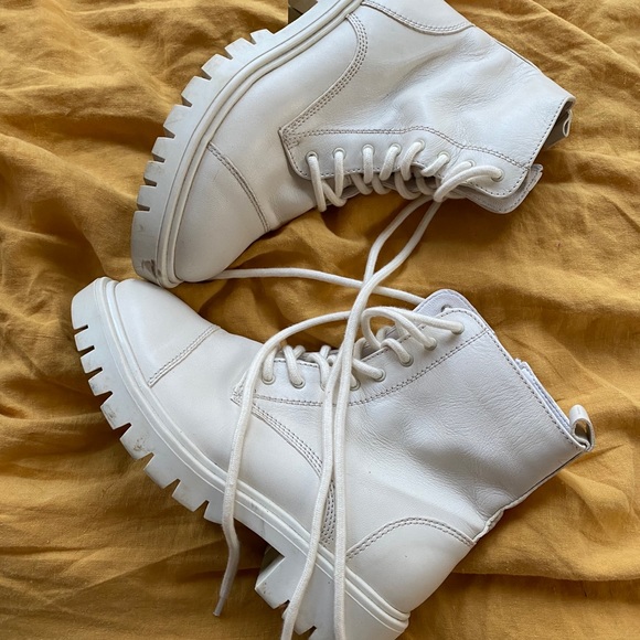 Aldo reilly white combat boot NWOT - Picture 2 of 3